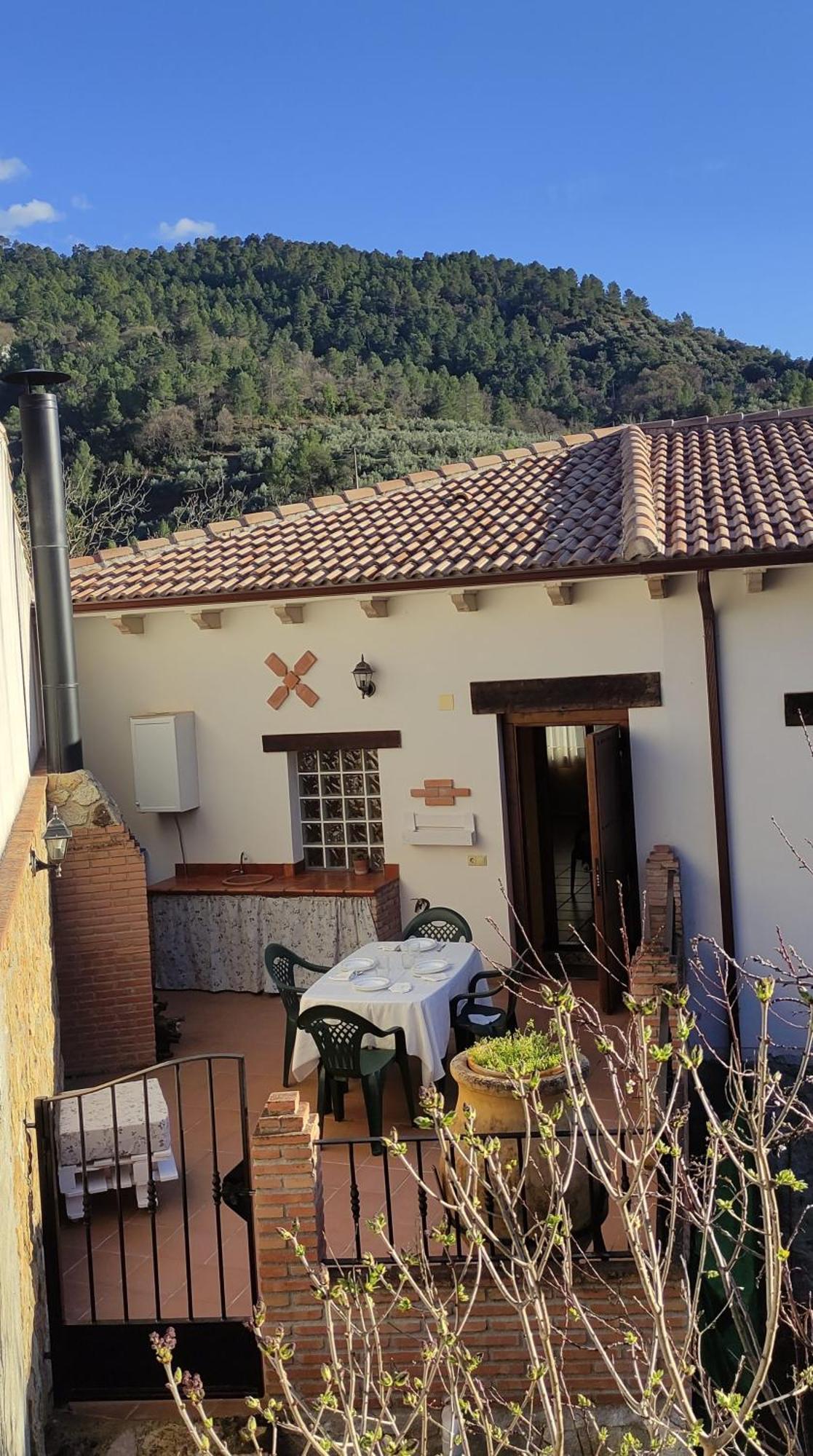 Casa Rural Las Nogueras Caserio Arroyofrio Екстериор снимка